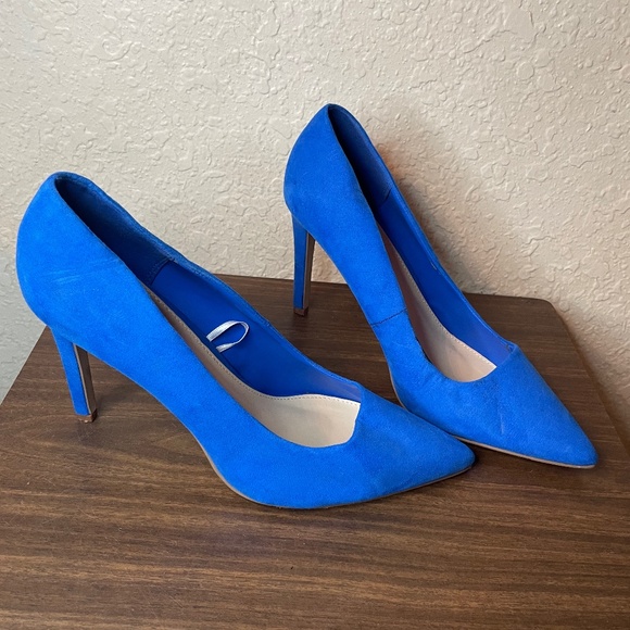 Forever 21 Shoes - Forever 21 Blue Heels Size 10
